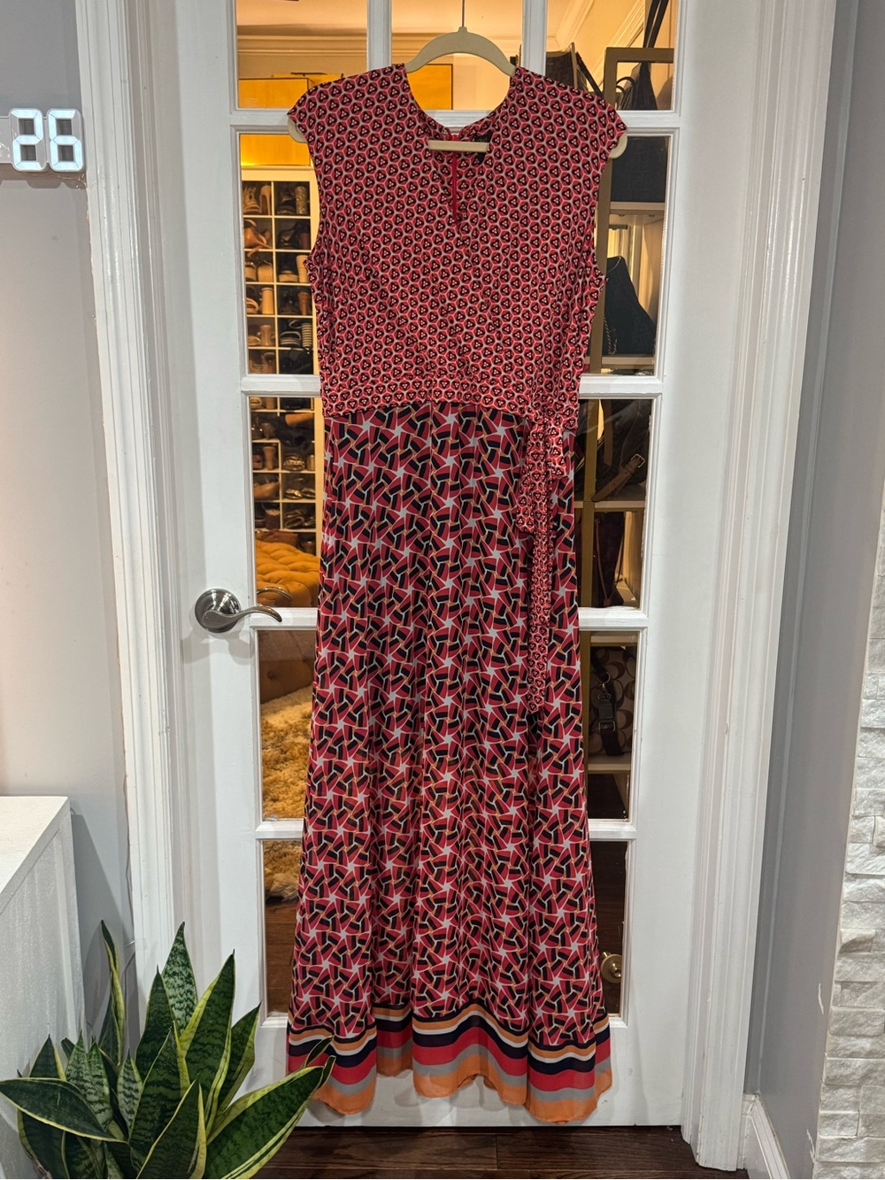 ◾️🍓 Taylor Red Geometric Print Maxi Dress NWOT 🍓◾️ - Picture 2 of 12